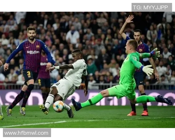 维尼修斯与佩尼亚的“对决”——足球场上的意外风波背后隐藏的故事